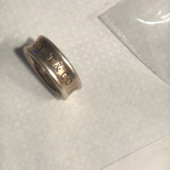 Authentic Tiffany & Co 925 size 41/2 Ring - Picture 4 of 6